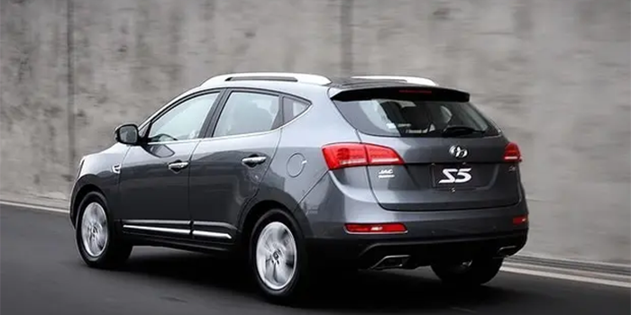 عملکرد و تجربه رانندگی با جک S5